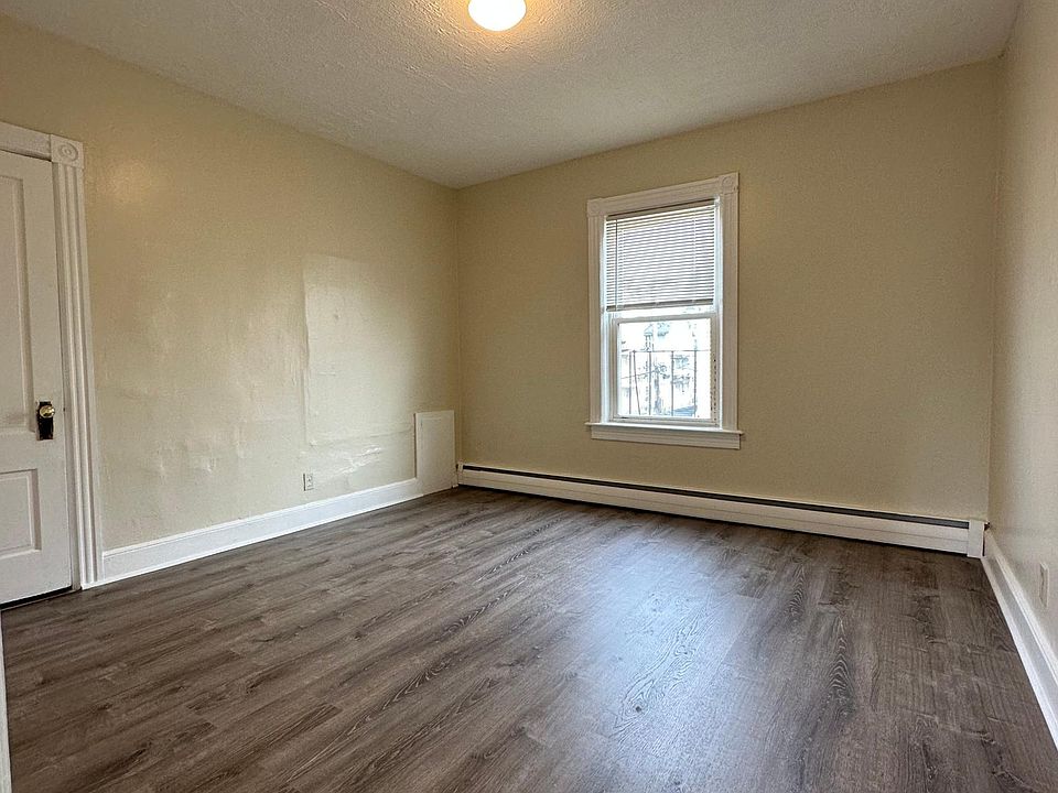 81 Fales St #2F, Central Falls, RI 02863 | Zillow