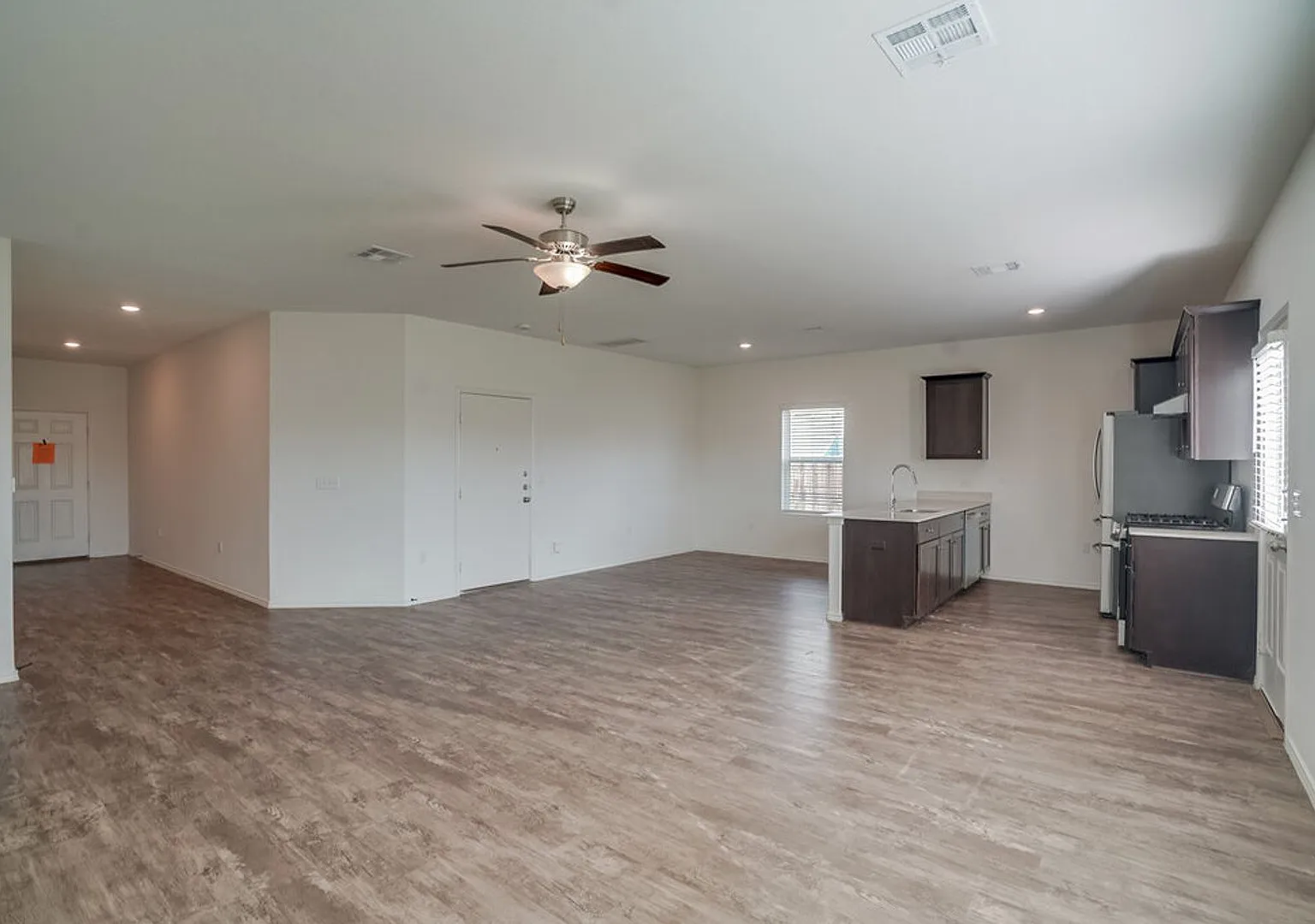 15401 Solstice Cove, Del Valle TX 78617 — Photo 4