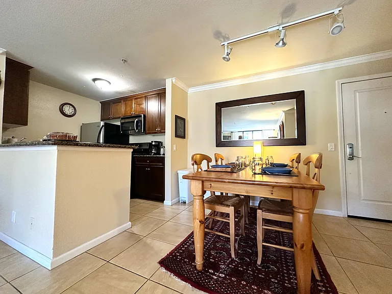 7320 Hawthorn Ave #205 — Photo 5