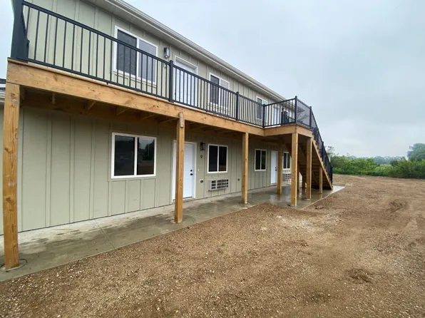 SunHill Bryant, 312-313 E 2nd Ave #62f57780e, Bryant, SD 57221