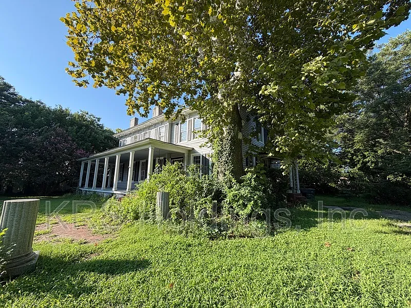 125 S Willard Ave