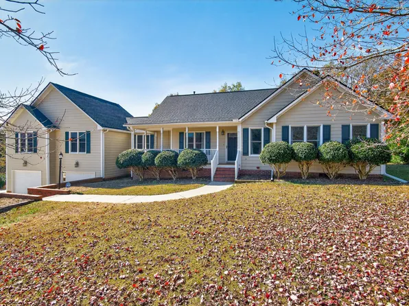 130 Gregory Mnr, Youngsville, NC 27596