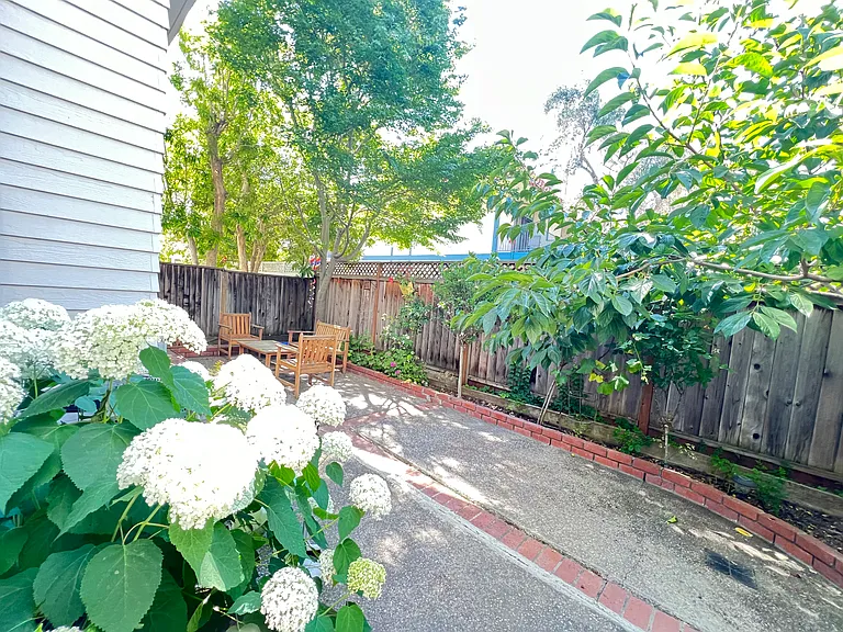 2052 Jamison Pl — Photo 16