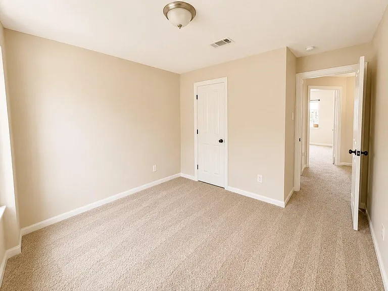 18639 Bristol Point Ln — Photo 36