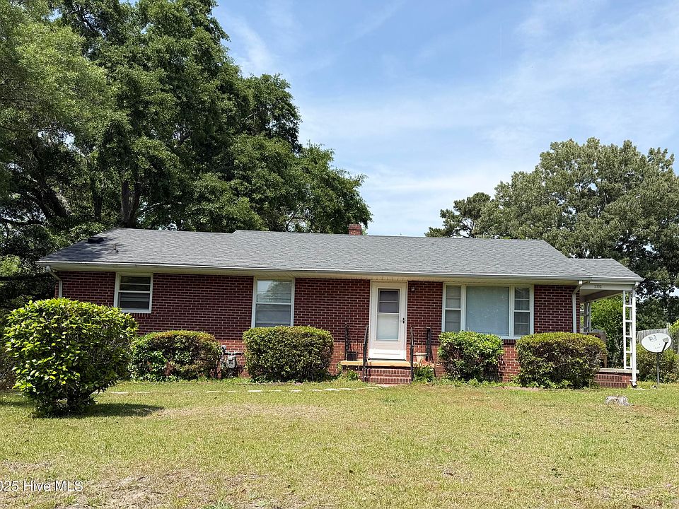 1st image of 2703 Jackson Dr