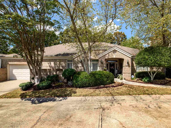 55 Hunters Green Cir, Little Rock, AR 72211