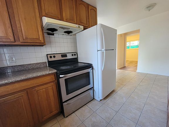 4th image of 3538 Brookdale Ave