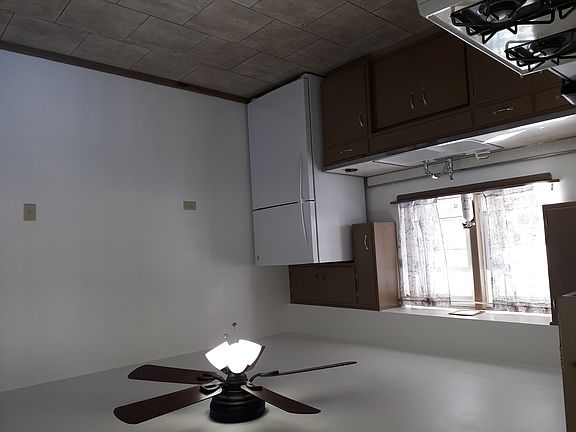 3rd image of 2013 N 18th Ave Floor 2