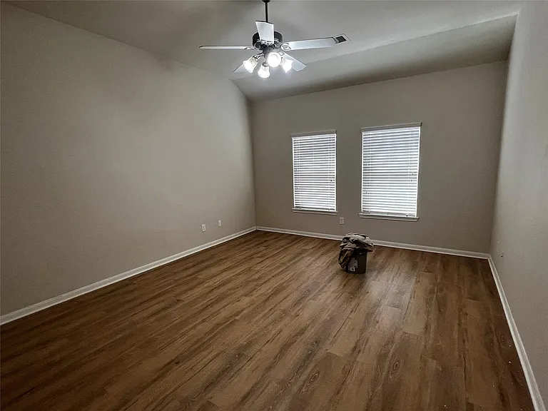10621 Sunflower Dr — Photo 12