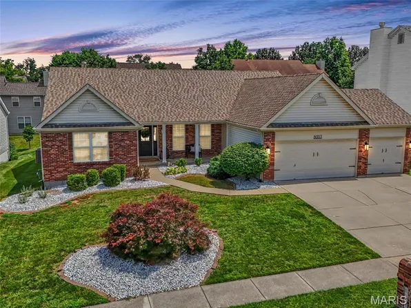 8003 Knights Crossing Dr, O'Fallon, MO 63368