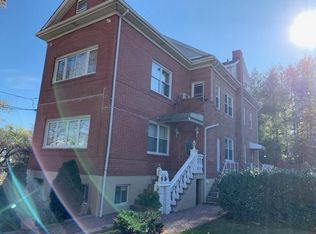 Vista Pl, Staten Island, NY 10305