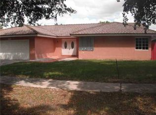 20037 NW 65th Ct, Hialeah, FL 33015