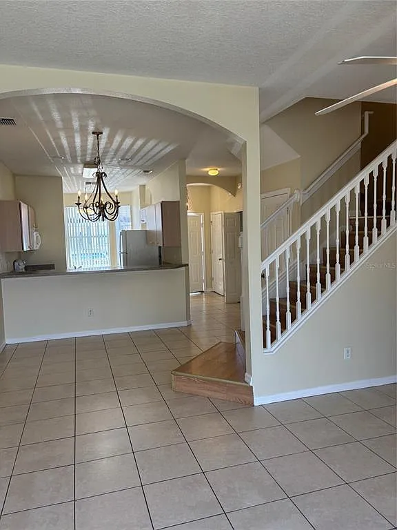 Building Photo - 1237 S Beach Cir