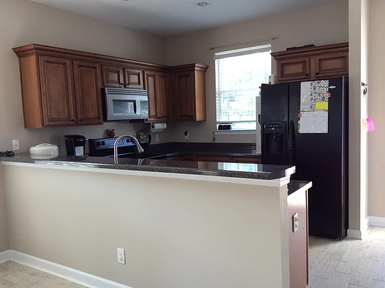601 Atkinson Dr #601 — Photo 2