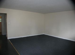 120 Catron Dr, Oakland, CA 94603