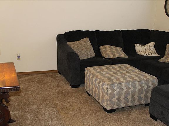 5th image of 404 Wilson Park Ln