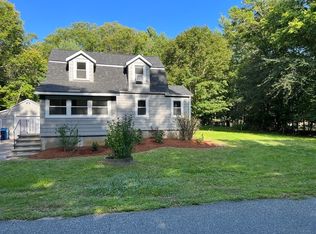 17 Reynolds Ave, Rehoboth, MA 02769