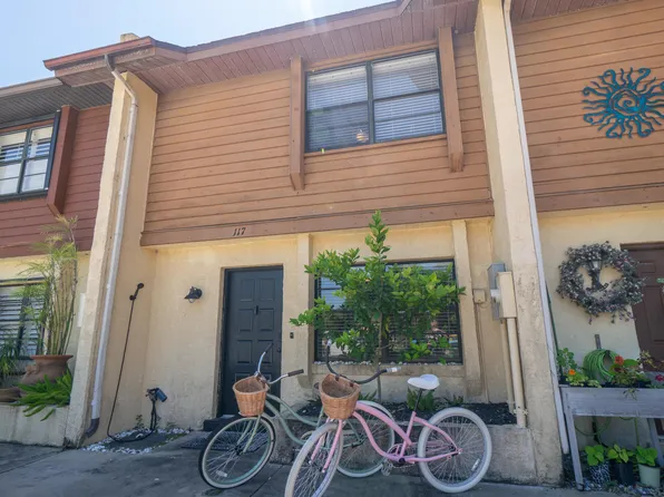 117 Harbor Dr, Cape Canaveral, FL 32920