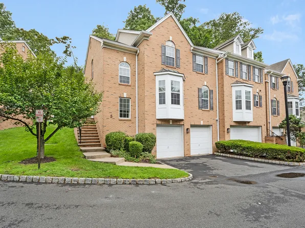 Willow Court, 1 Lackawanna Ct #Ab5585ad4, Chatham, NJ 07928
