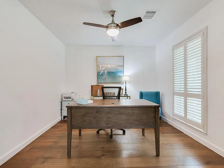 10047 Briarwild Ln — Photo 6