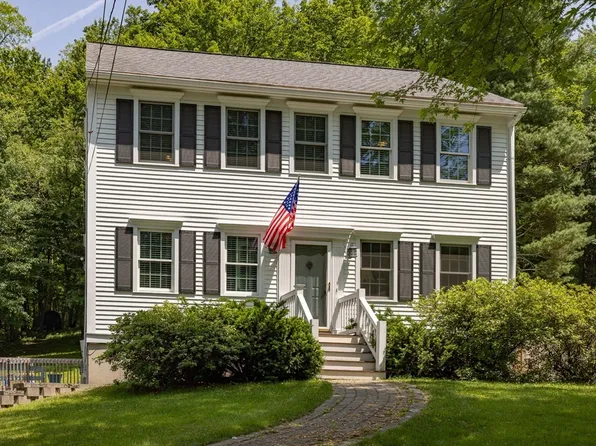 67 Madison St, Amesbury, MA 01913