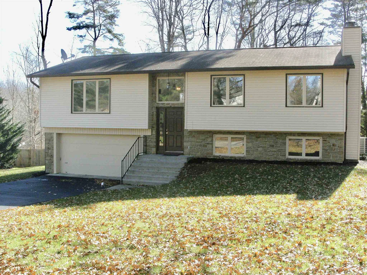 2012 E Kensington Ct photo 1