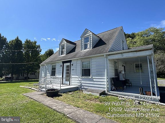 2nd image of 1621 Hyndman Rd