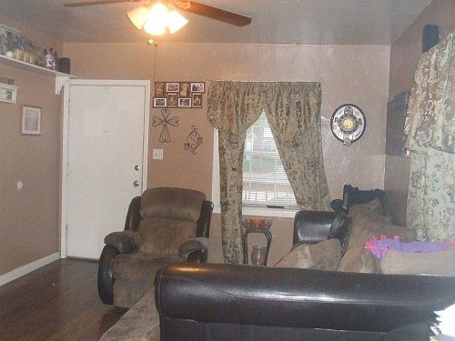 3rd image of 1228 Arcade Blvd