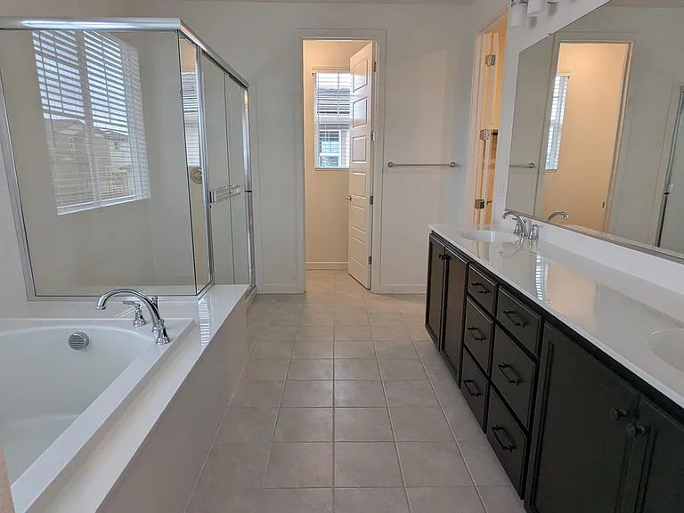 2468 Lake Club Dr — Photo 12