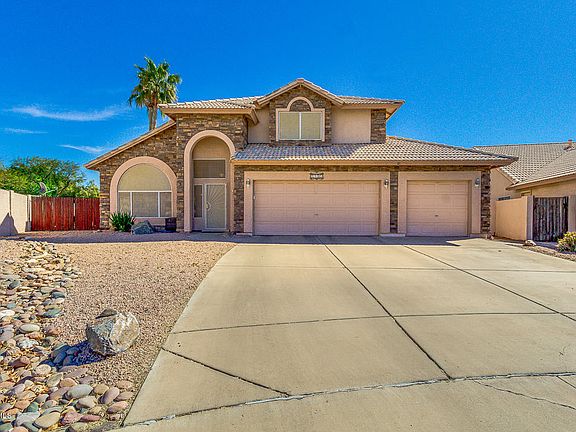 2nd image of 2417 S Brighton Cir