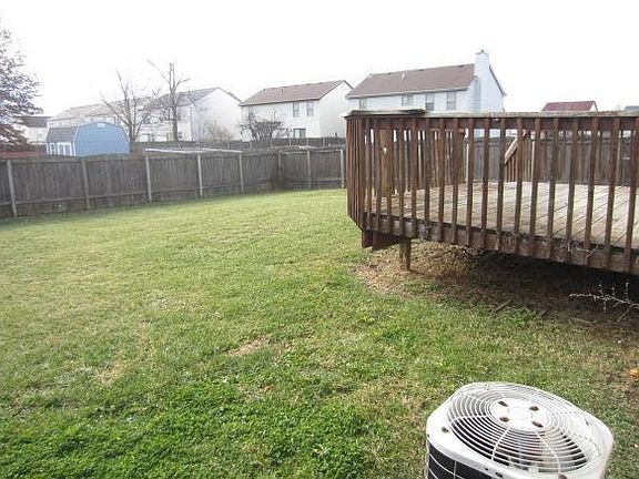 3rd image of 5429 Montaine Ave