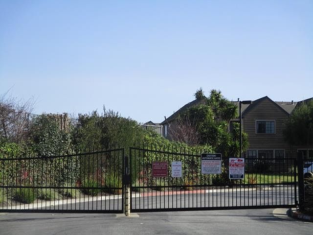 1st image of 140 Gibson Dr APT 12