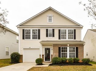 3022 Meadow Knoll Dr, Charlotte, NC 28269