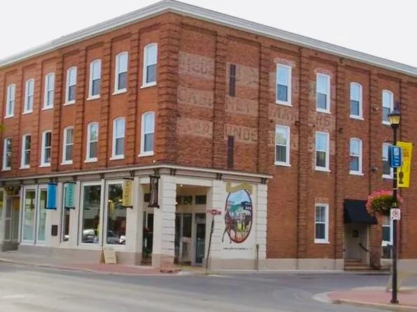 173 Main St #305, Deseronto, ON K0K 1X0