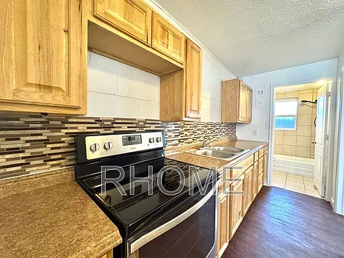 2725 S Edison St #3 Photo 1