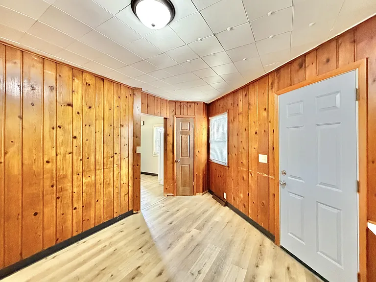 1029 McKinley Ave — Photo 7