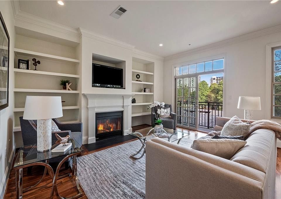 1st image of 1055 Piedmont Ave NE Unit 316