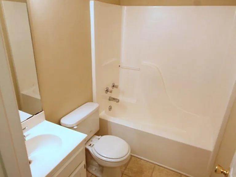 440 Beauregard Cir — Photo 6