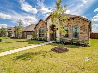 141 Russian Sage Dr, Waxahachie, TX 75165