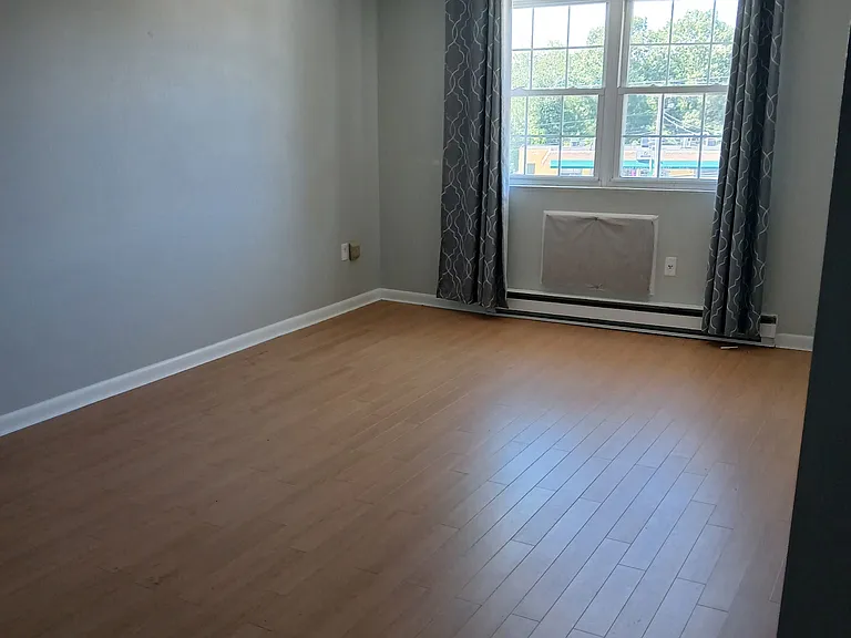 234 Low St #1 — Photo 4