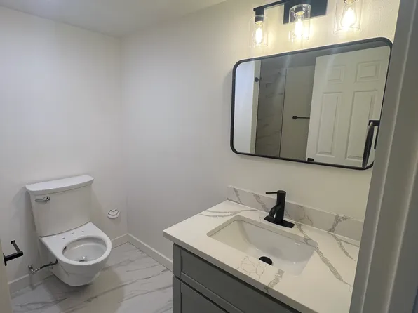 1903 Burwell St #2, Bremerton, WA 98337