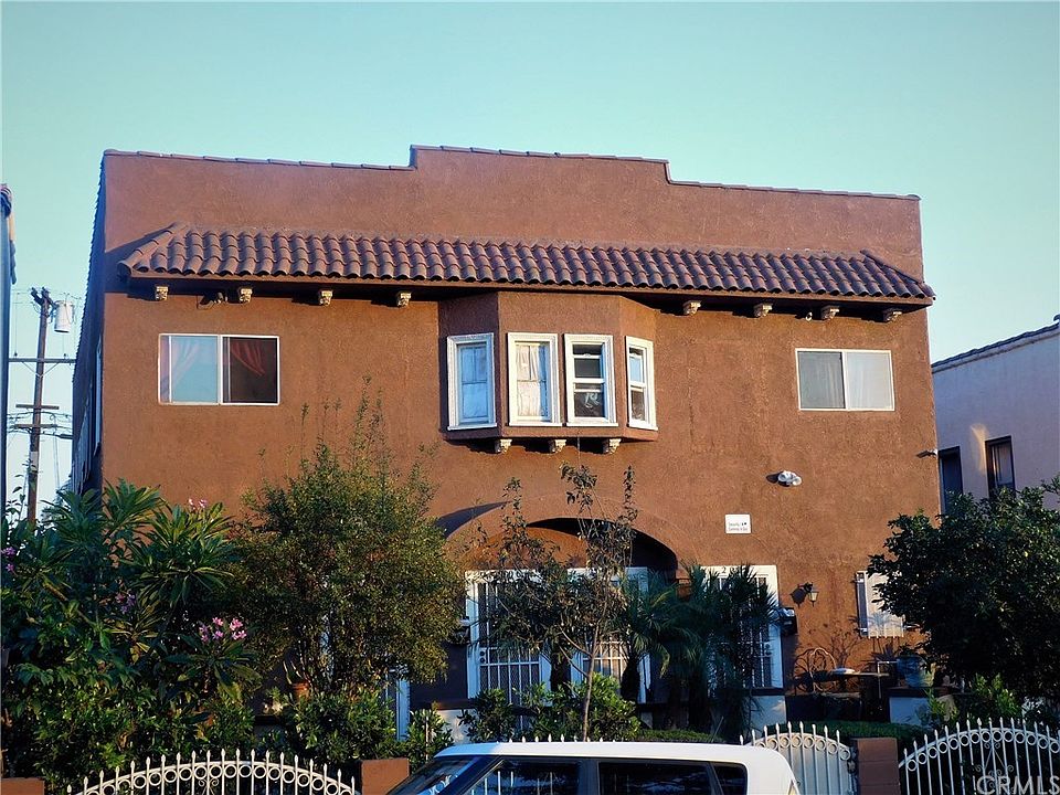 1st image of 2006 S Harcourt Ave