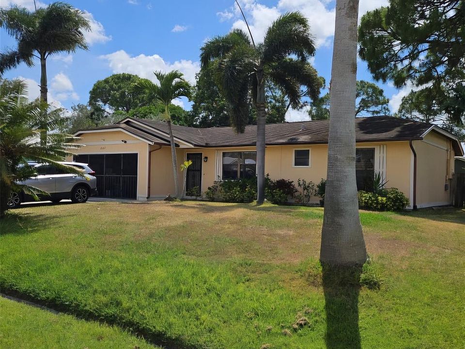 1st image of 2262 SW Mount Vernon Street
