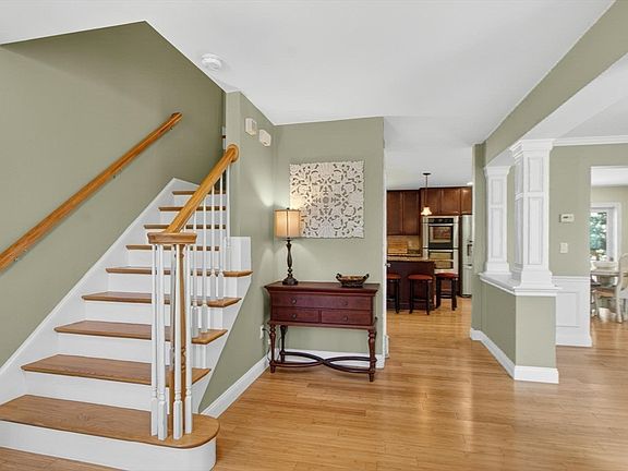 4th image of 7 Tenney Rd