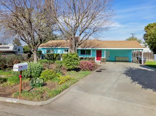 2718 E College Ave, Visalia, CA 93292