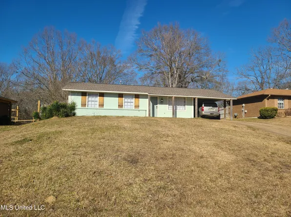 922 Cherry Stone Cir, Clinton, MS 39056