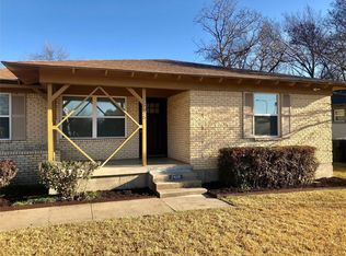 2425 Materhorn Dr, Dallas, TX 75228