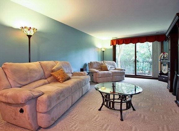 3rd image of 6935 N Milwaukee Ave APT 106
