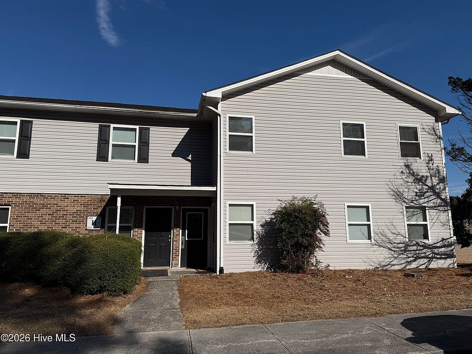 1st image of 238 Cordell Cir