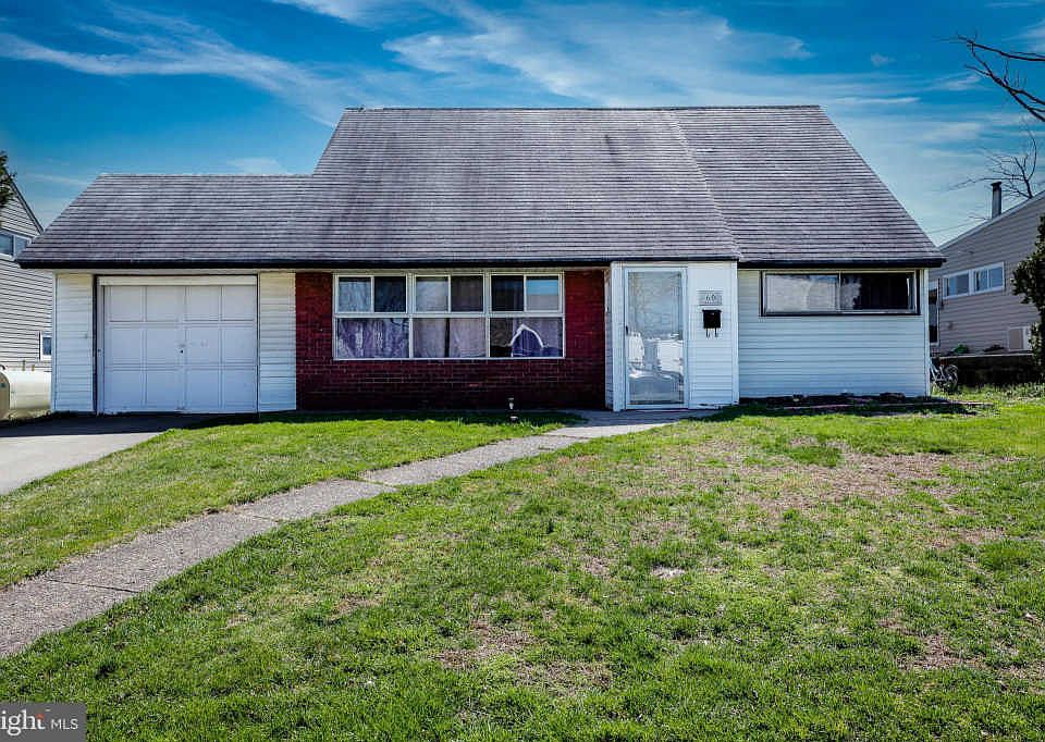 1st image of 60 Vicar Ln